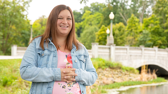 Grove City Hospital patient Kayla Gregorish smiling at the camera outdoors